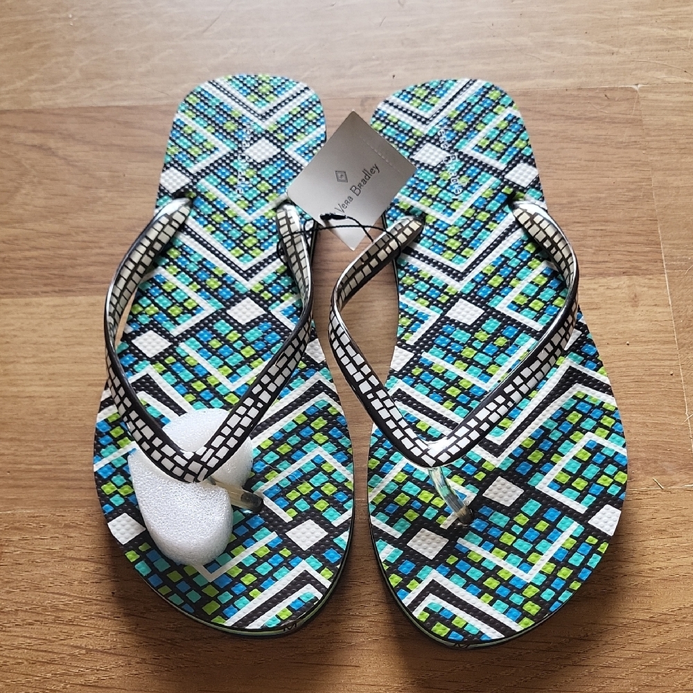 Colorful Vera Bradley Rain Forest Geometric Flip Flops size Med. 7/8
